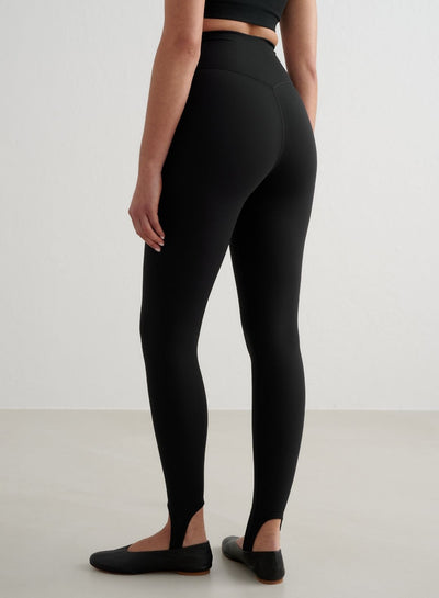 [S - 5'8"]